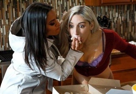 Face Sitting On The Sneaky Sitter | Abella Danger, Luna Star