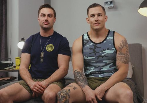 Brock Kniles Gets Pounded By Damien White | Bareback